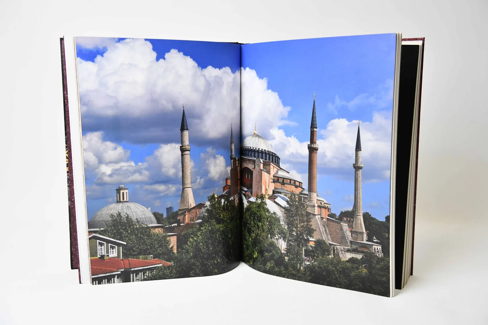 Ayasofya tarihine ışık tutan özel çalışma okuyucuyla buluştu