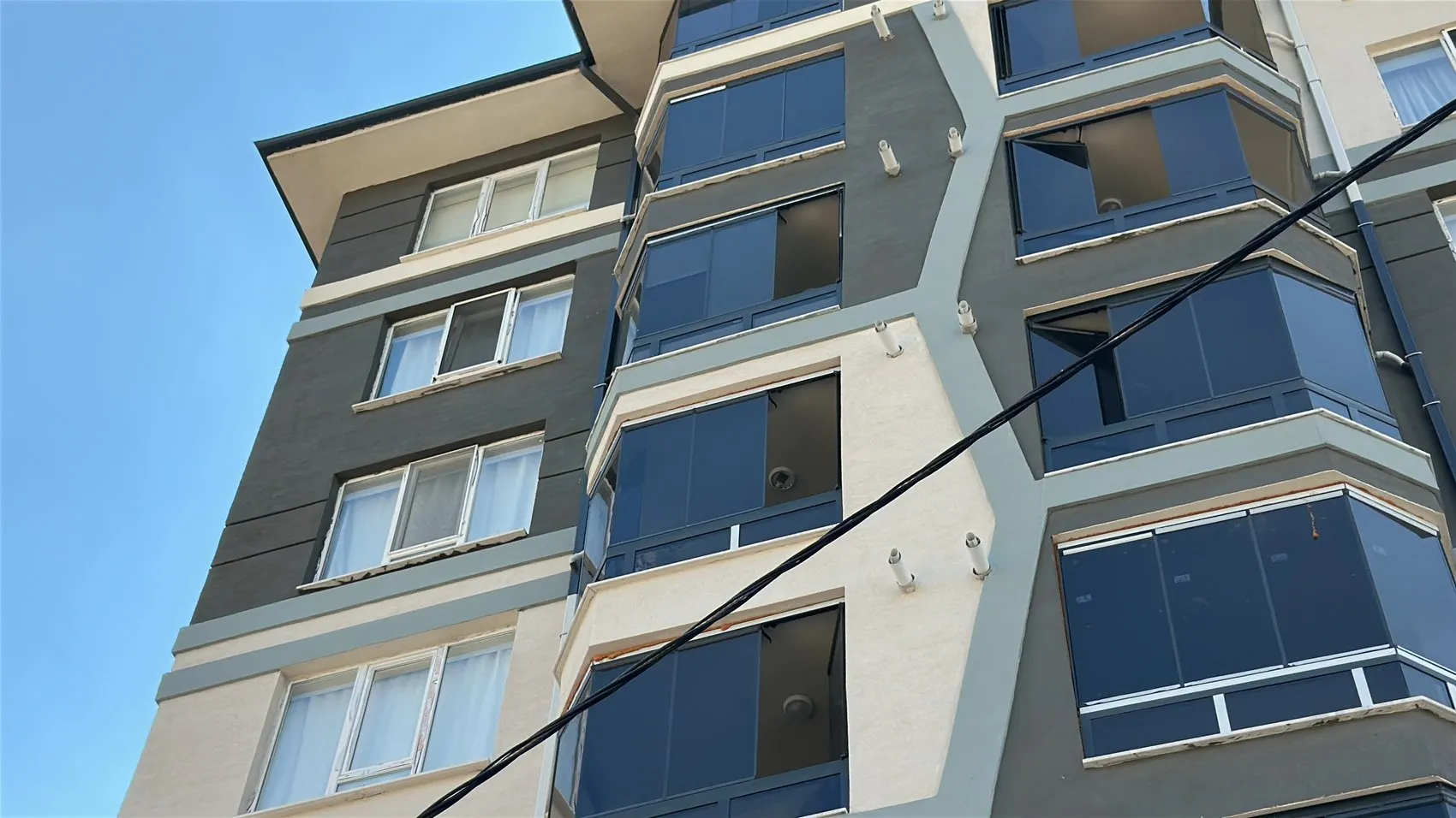 Kütahya'da balkondan düşen yaşlı kadın hayatını kaybetti