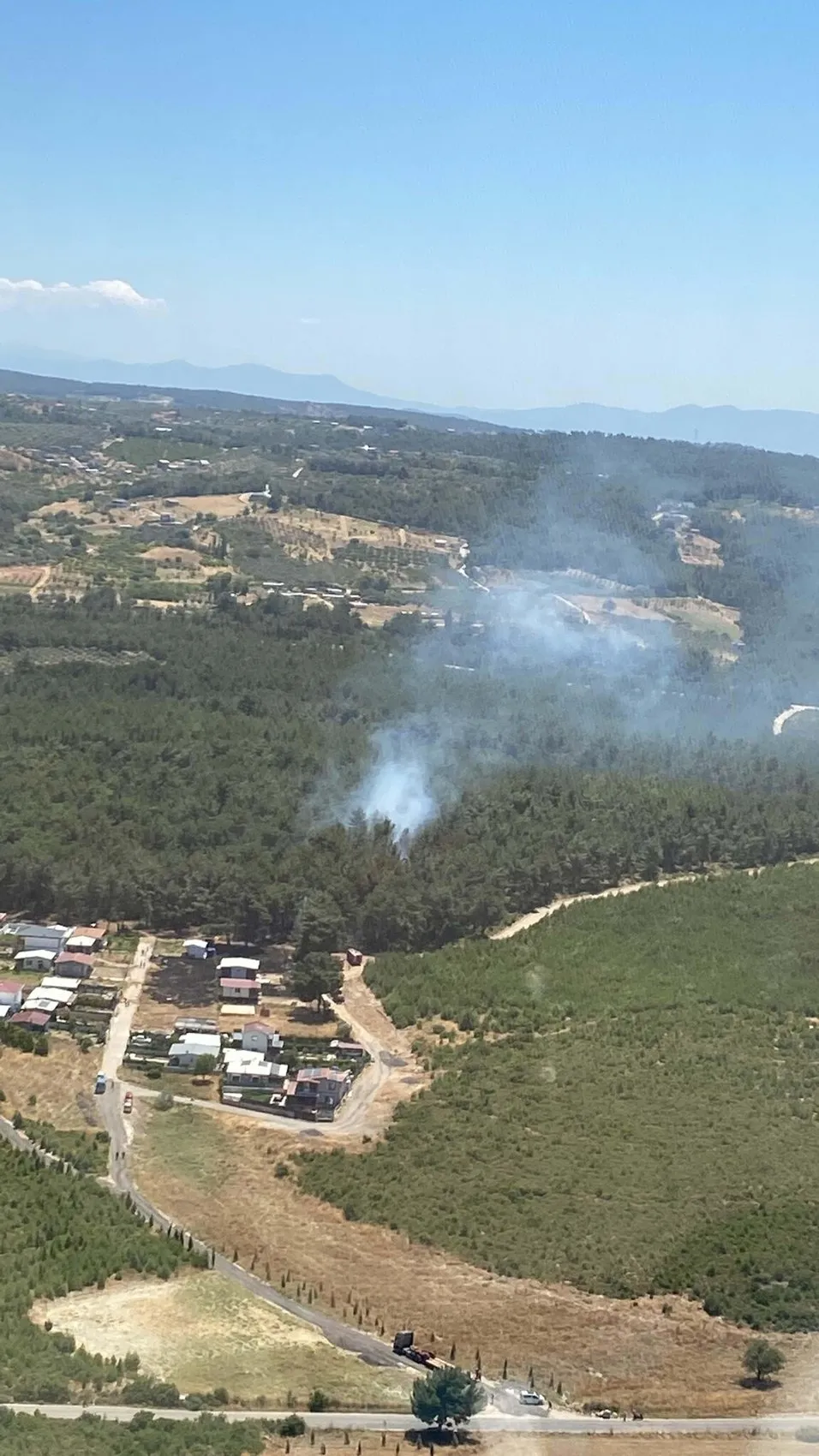 Buca’da hobi bahçesinde kıvılcım 9 dönüm alanı küle çevirdi