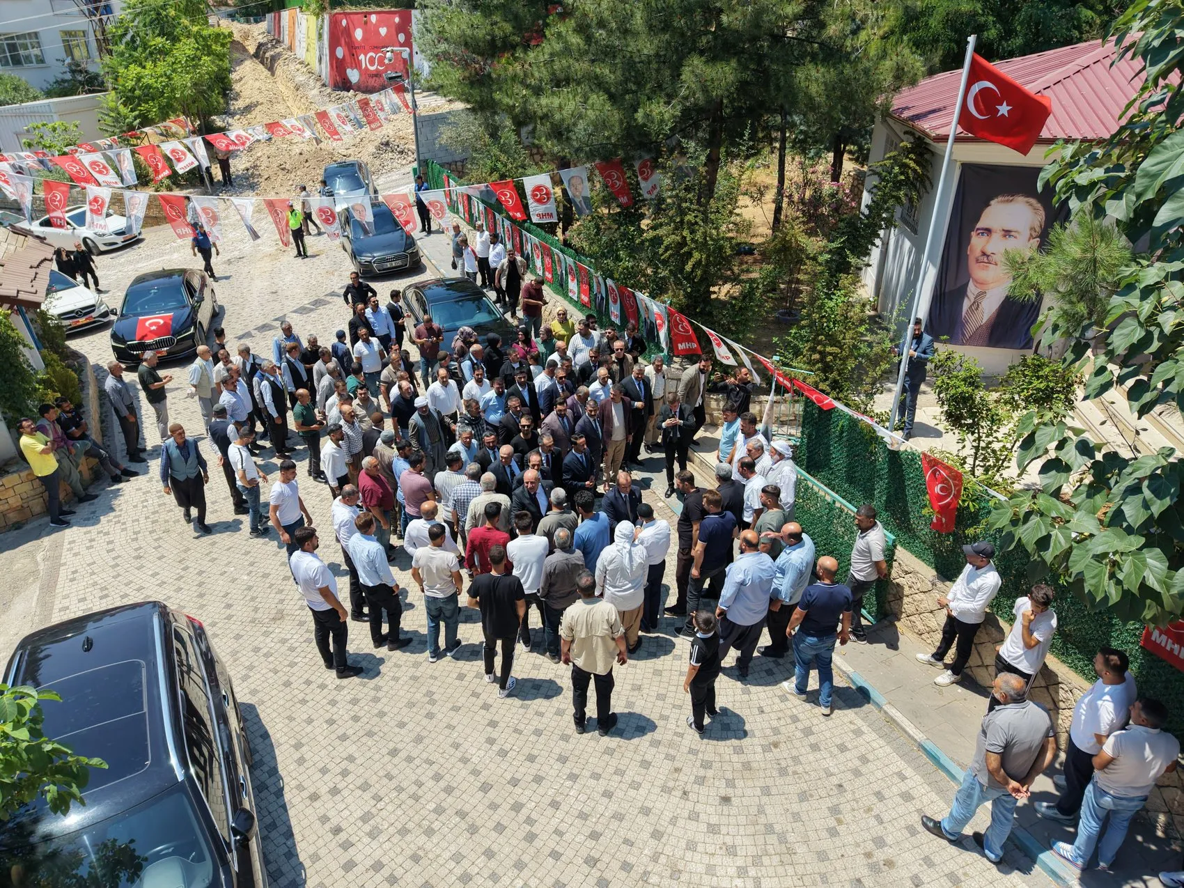 MHP'li Musa Küçük Diyarbakır'da birlik mesajları verdi
