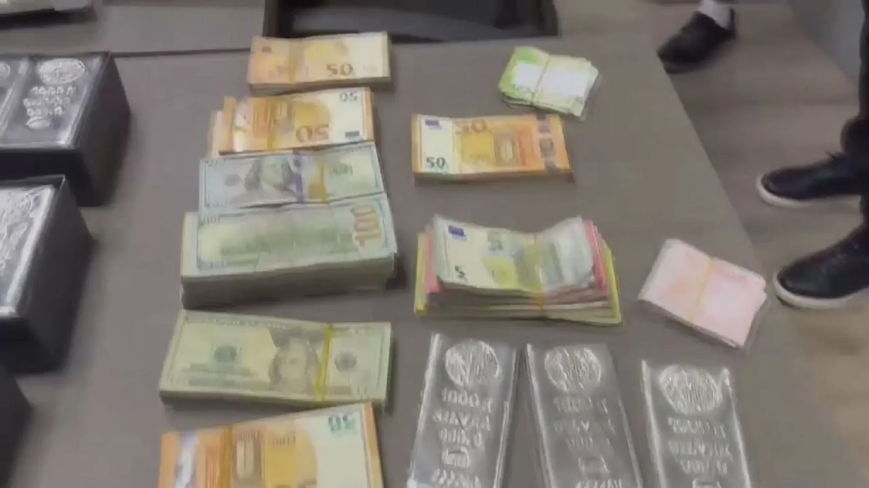 Göçmen kaçakçılığından gelen milyonları ticarete gizleyen örgüte darbe