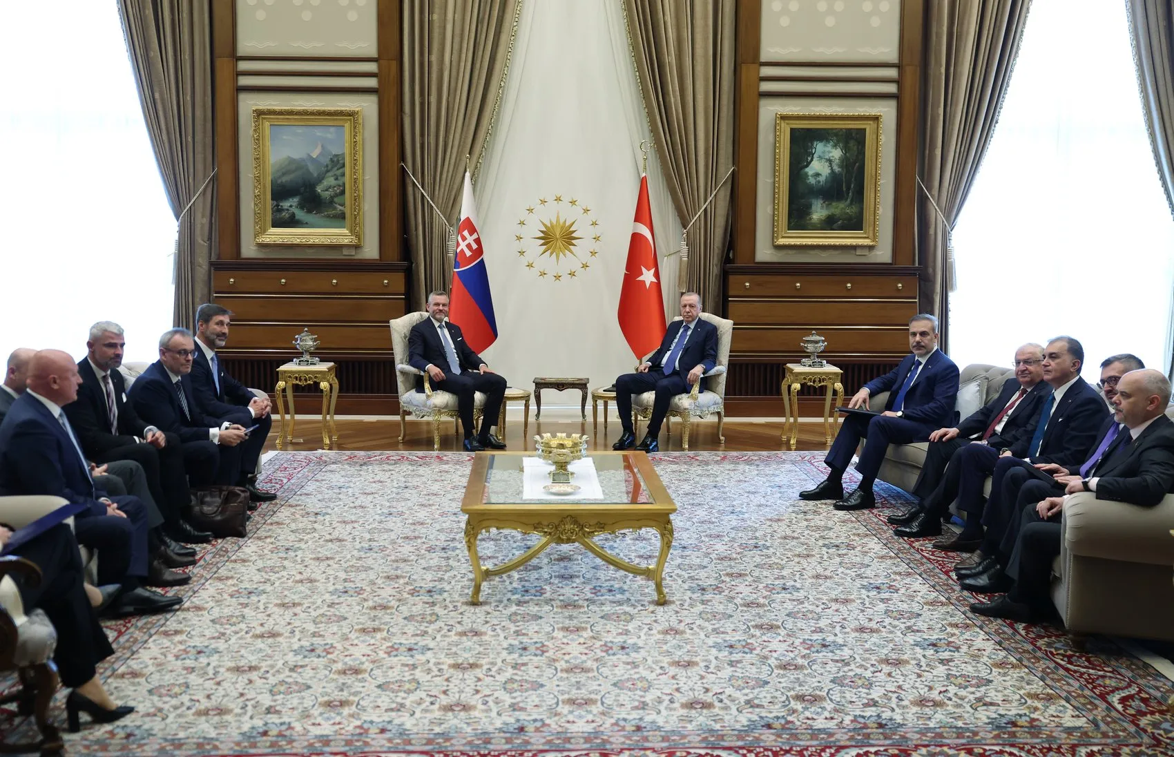 Erdoğan ve Pellegrini Ankara’da NATO gündemiyle buluştu