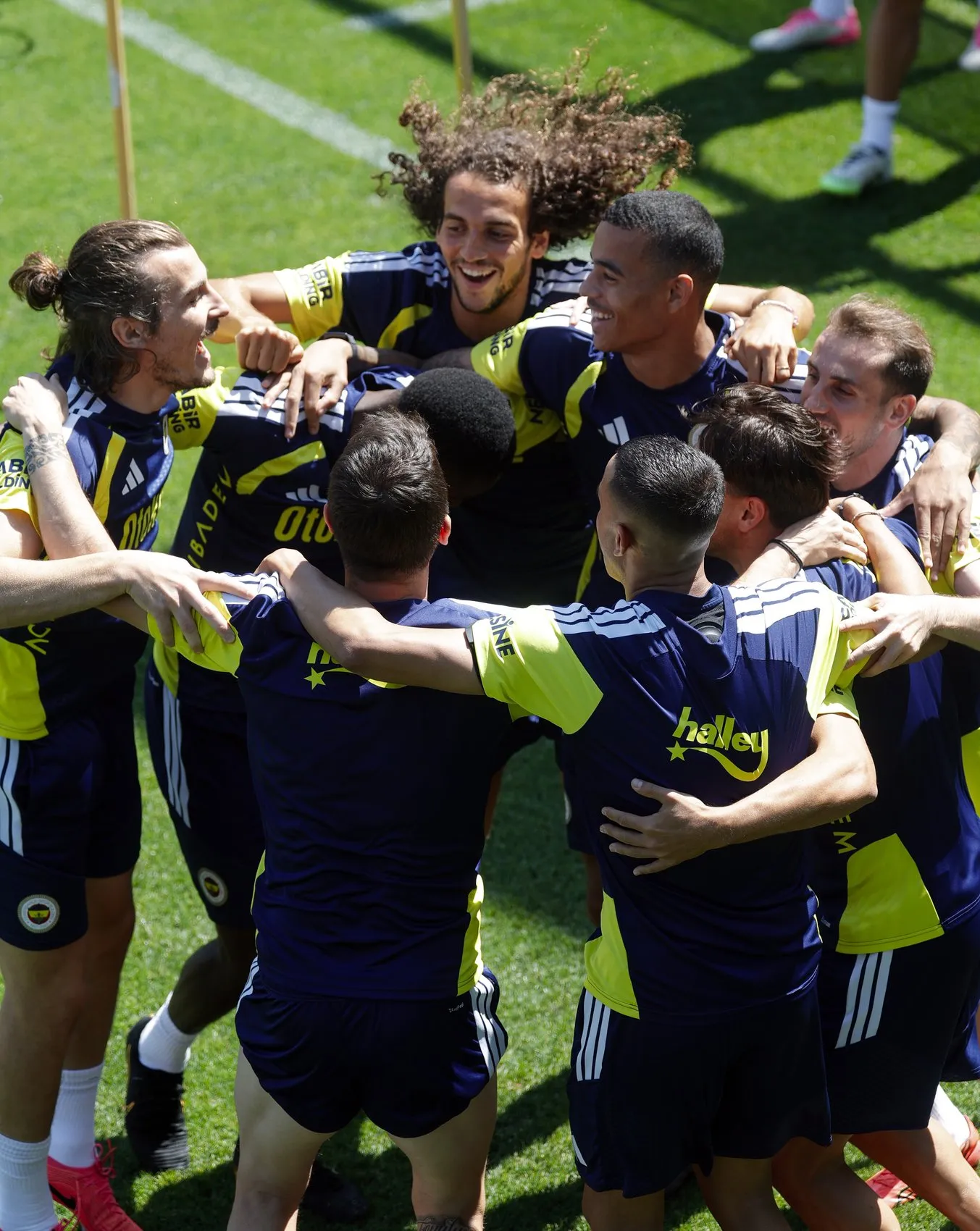 Mason Greenwood Fenerbahçe formasıyla sahaya indi