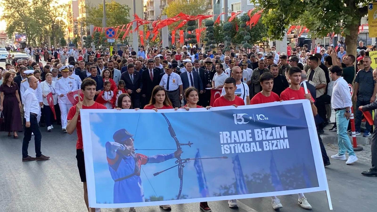 Çanakkale 15 Temmuz için meydanlara indi