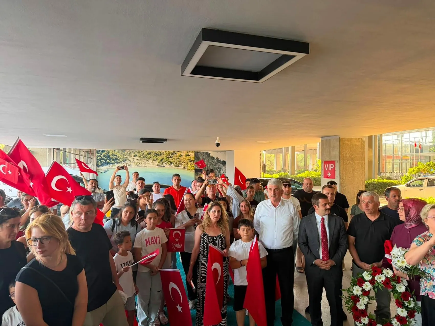 Dünya şampiyonu Rahmi Kaan Karahan Muğla'da omuzlarda karşılandı