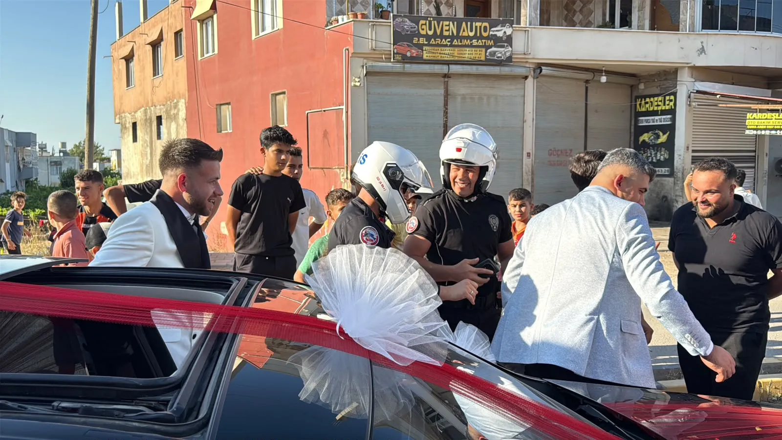 Reyhanlı düğününde dev TIR sürprizi