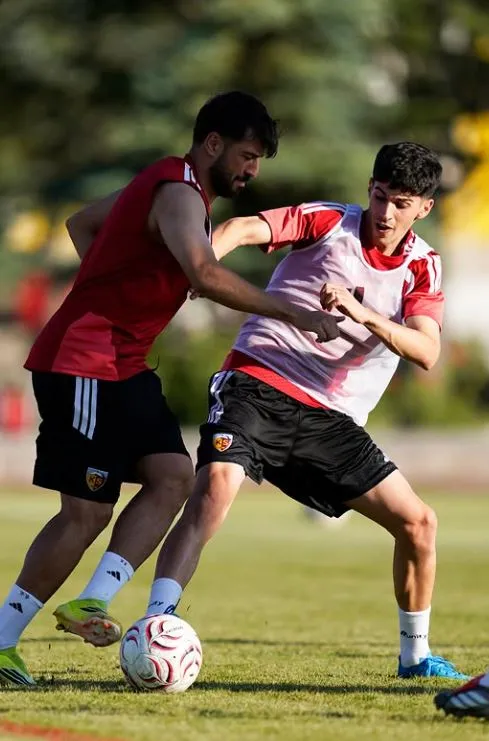 Kayserispor yeni sezon hazırlıklarını kendi tesislerinde sürdürüyor