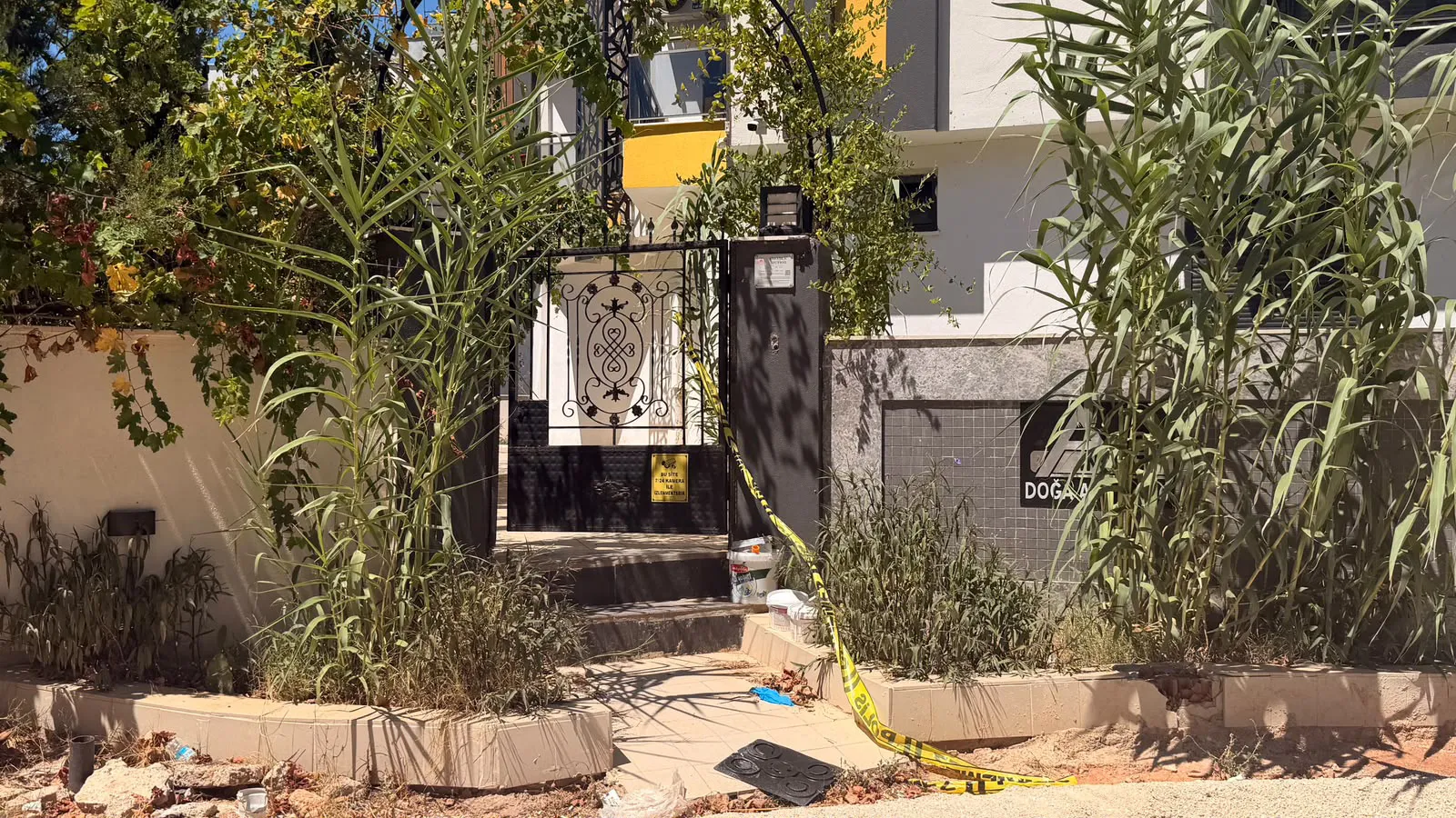 Antalya’da eski sevgili dehşeti Eve baskın yapıp cinayet işledi