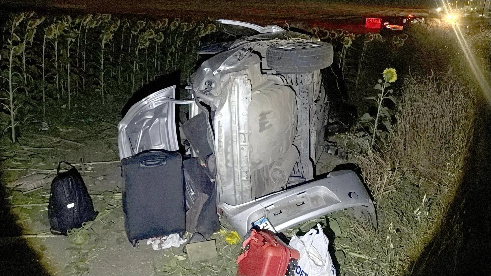 Çorlu'da gece yarısı kaza Otomobil tarlaya uçtu