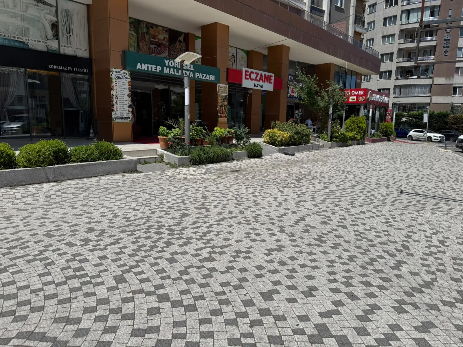 Esenyurt’ta sabah saatlerinde silahlı saldırı dehşeti