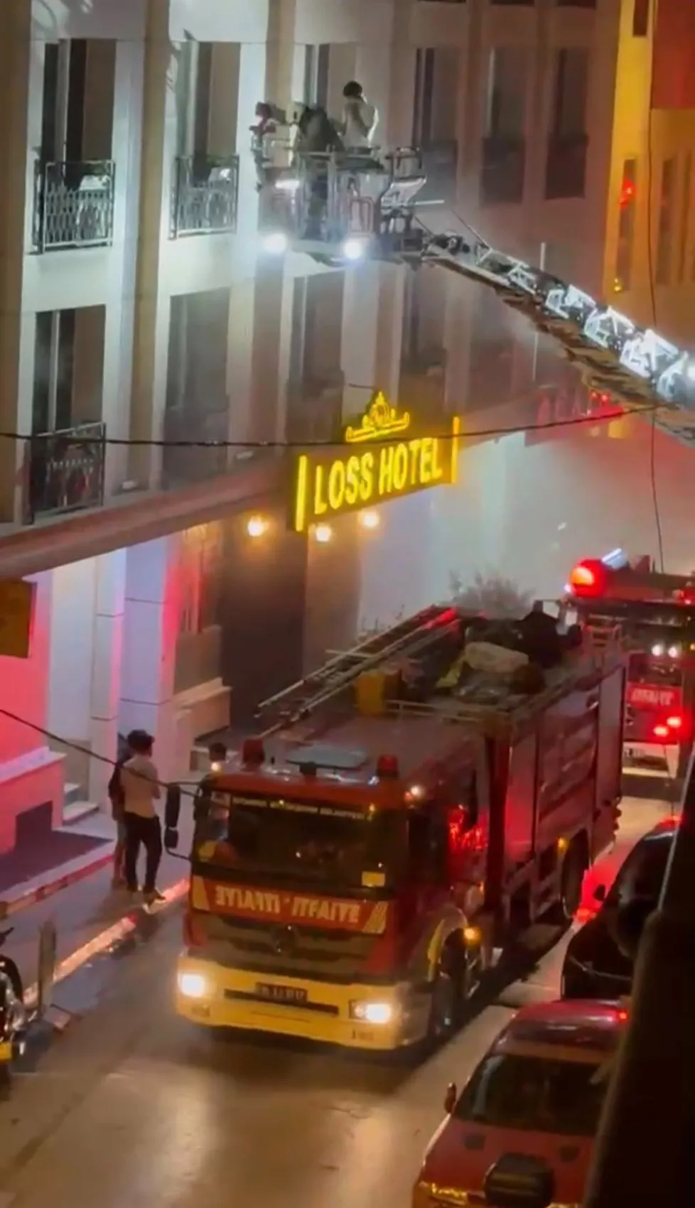Esenyurt’ta otel yangını paniği