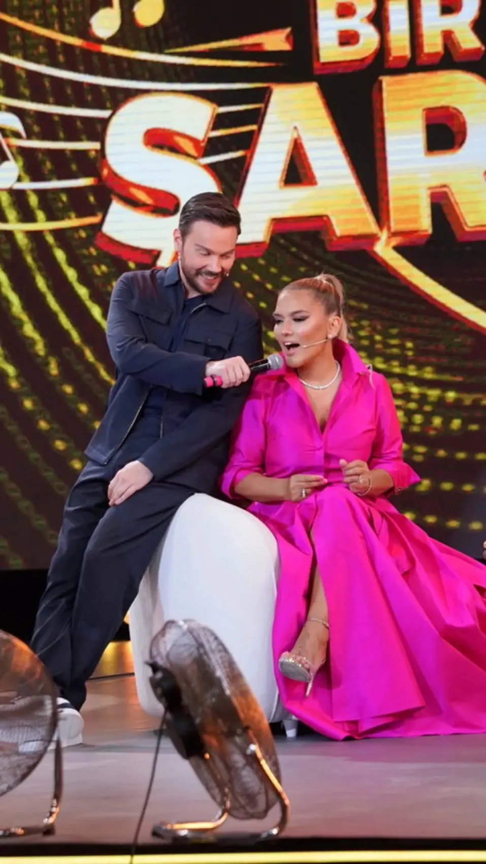 Show Tv fişini çekti! Yaz Bir Şarkı programı apar topar yayından kaldırıldı 2