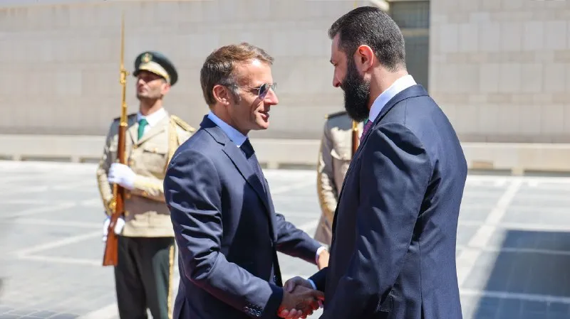 Macron ve Şara Şamda bir araya geldi