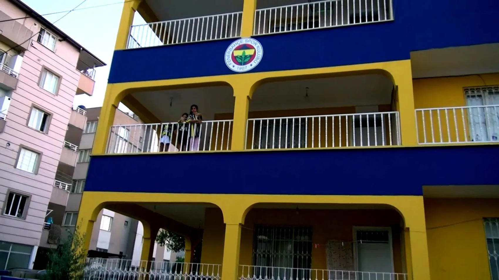 Hataylı aile evlerini Fenerbahçe müzesine çevirdi