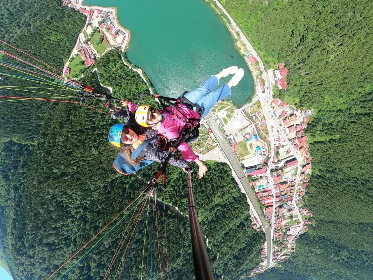 Uzungöl’de yamaç paraşütü sezonu heyecanı başladı