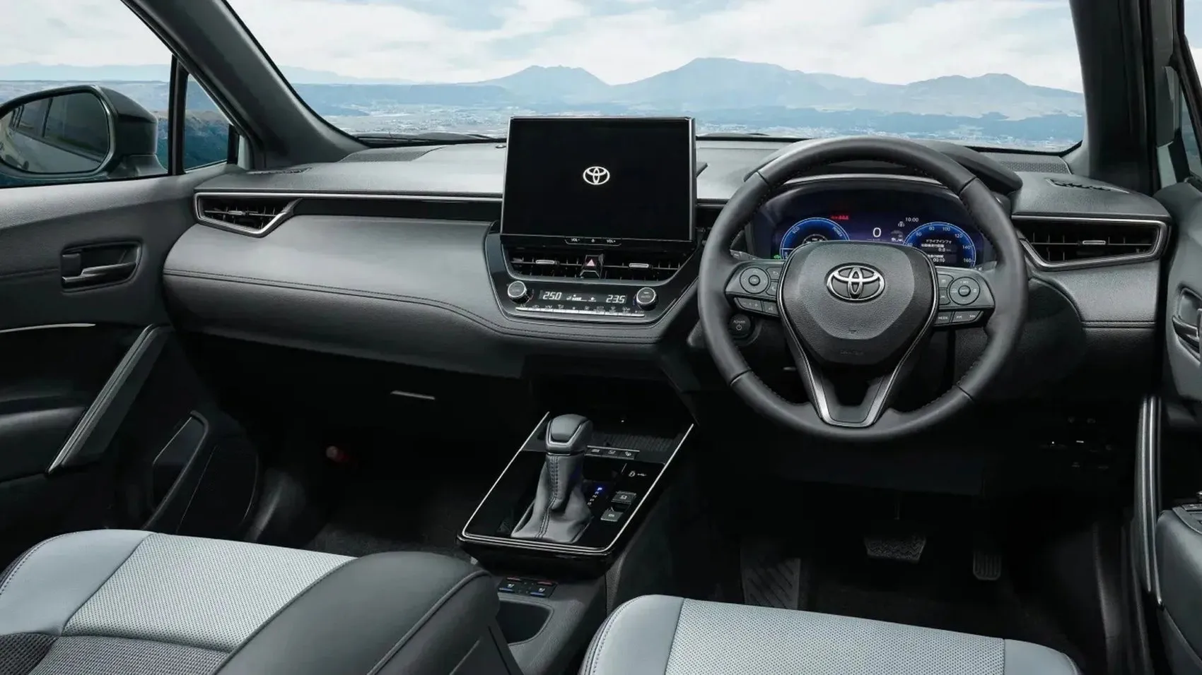 Toyota Corolla Cross'un yeni versiyonu tanıtıldı: İşte fiyatı