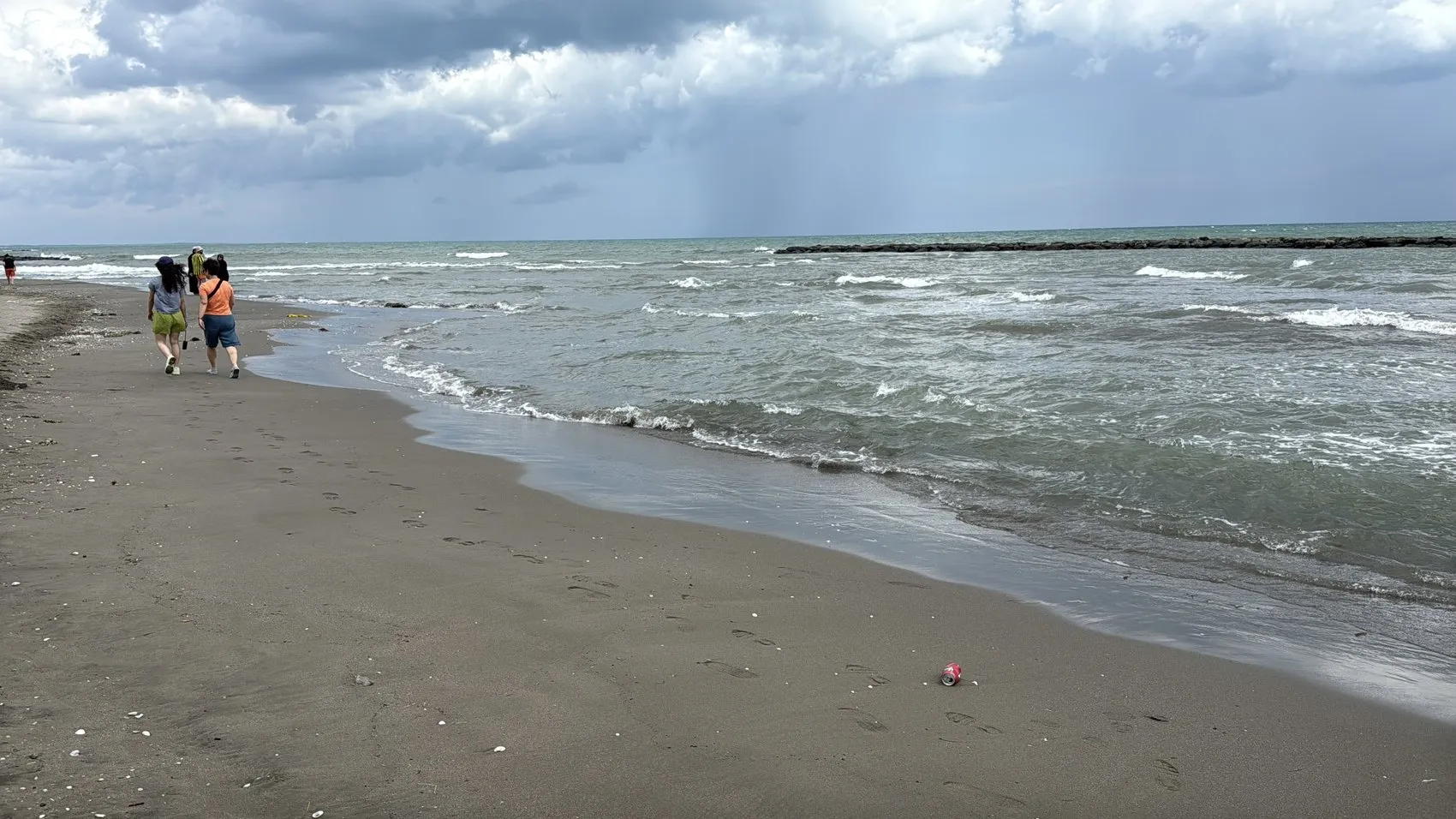 Samsun Atakum sahilinde iki kişi boğulma tehlikesi geçirdi