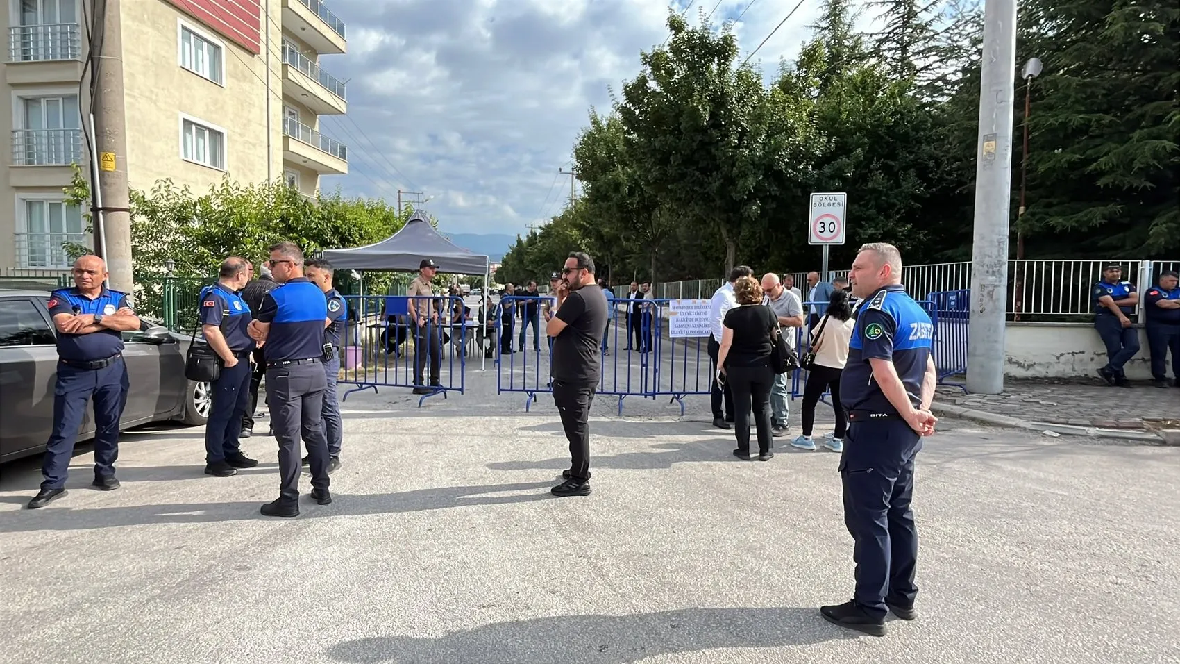 Tanju Özcan ve 18 sanık hakim karşısına çıktı