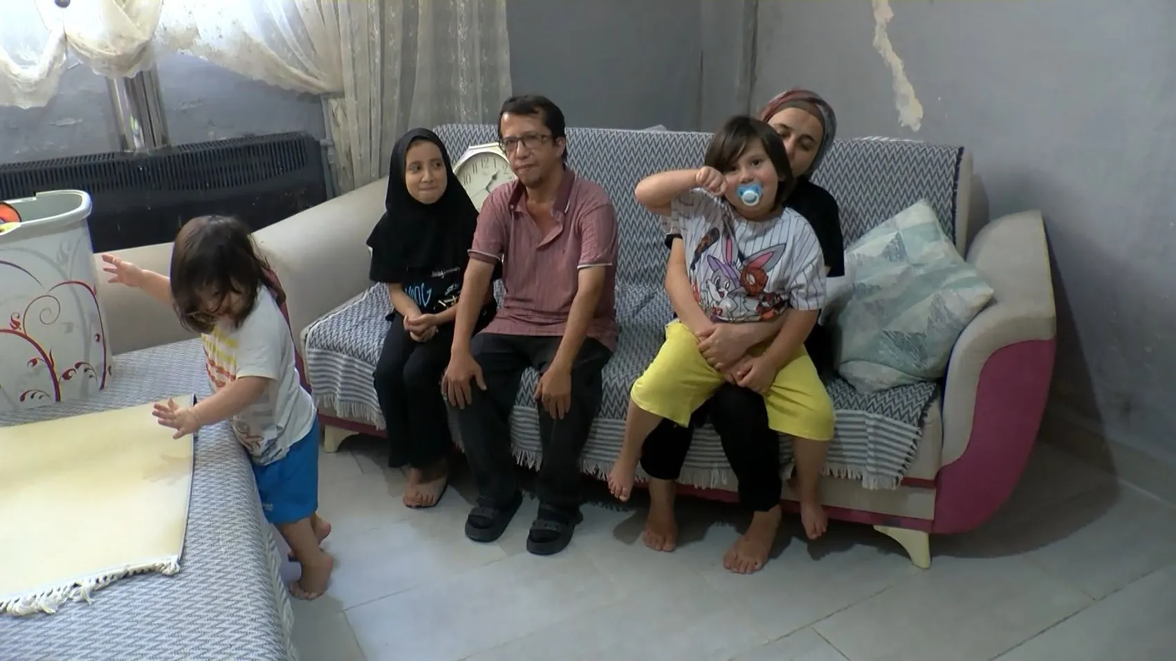 Sultangazi'de bir aile için bitmek bilmeyen ev kabusu