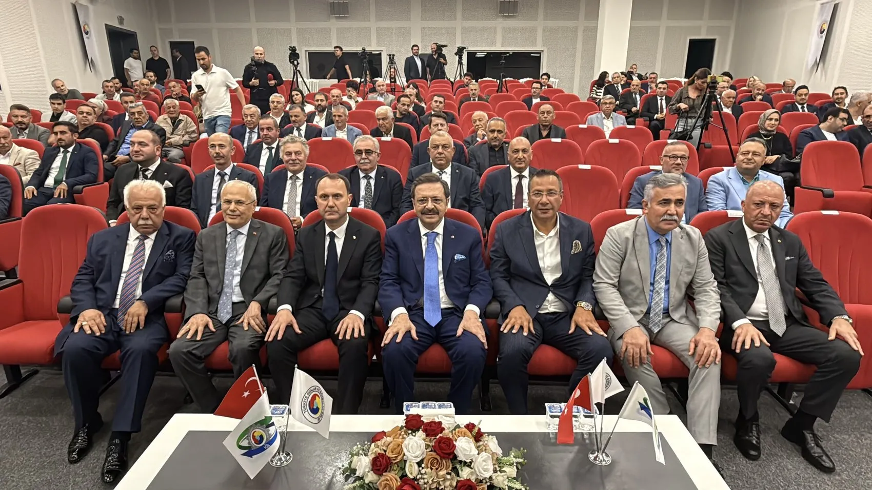 Hisarcıklıoğlu Karabük iş dünyasına umut mesajı verdi