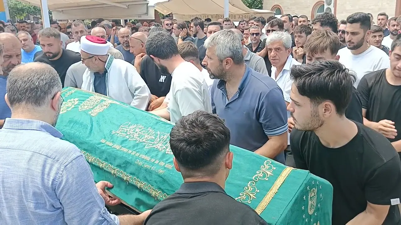 İznik Gölü'nde serinlemek isteyen iki arkadaş hayatını kaybetti