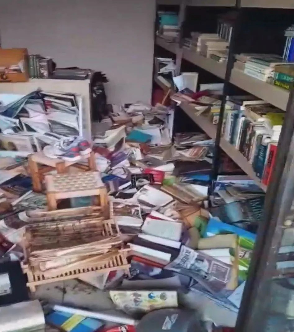 Üsküdar'da sağanak yağış tarihi çarşıyı vurdu
