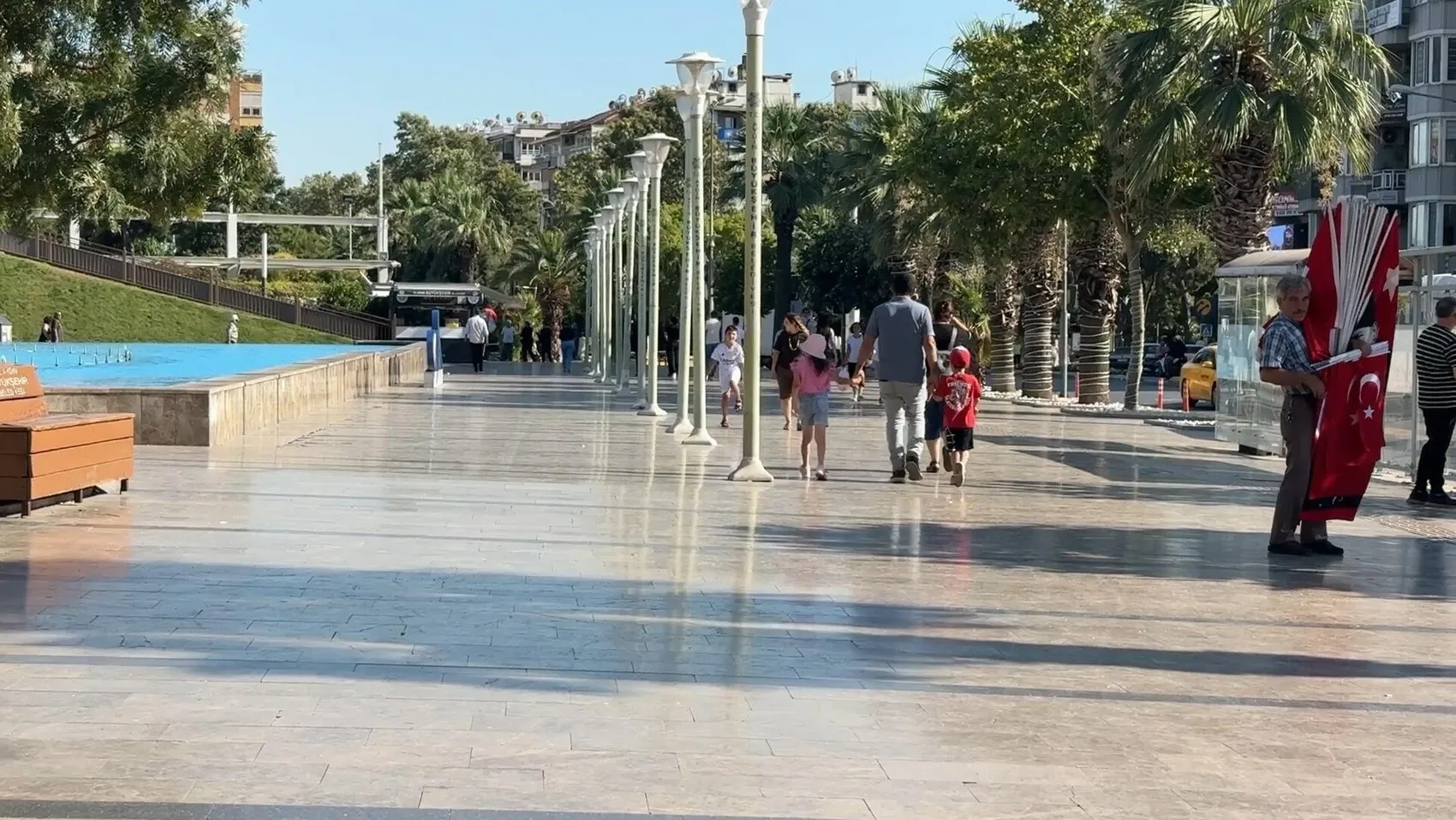 Aydınlılar kavurucu sıcaklar nedeniyle sokağa çıkmıyor