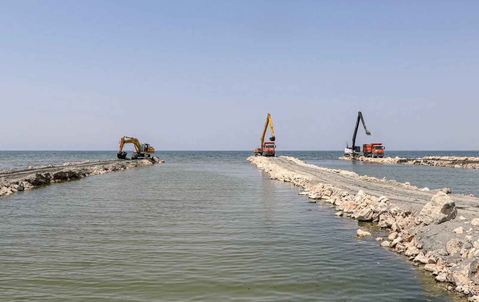 Van Gölü’nün dibindeki devasa kirlilik temizleniyor