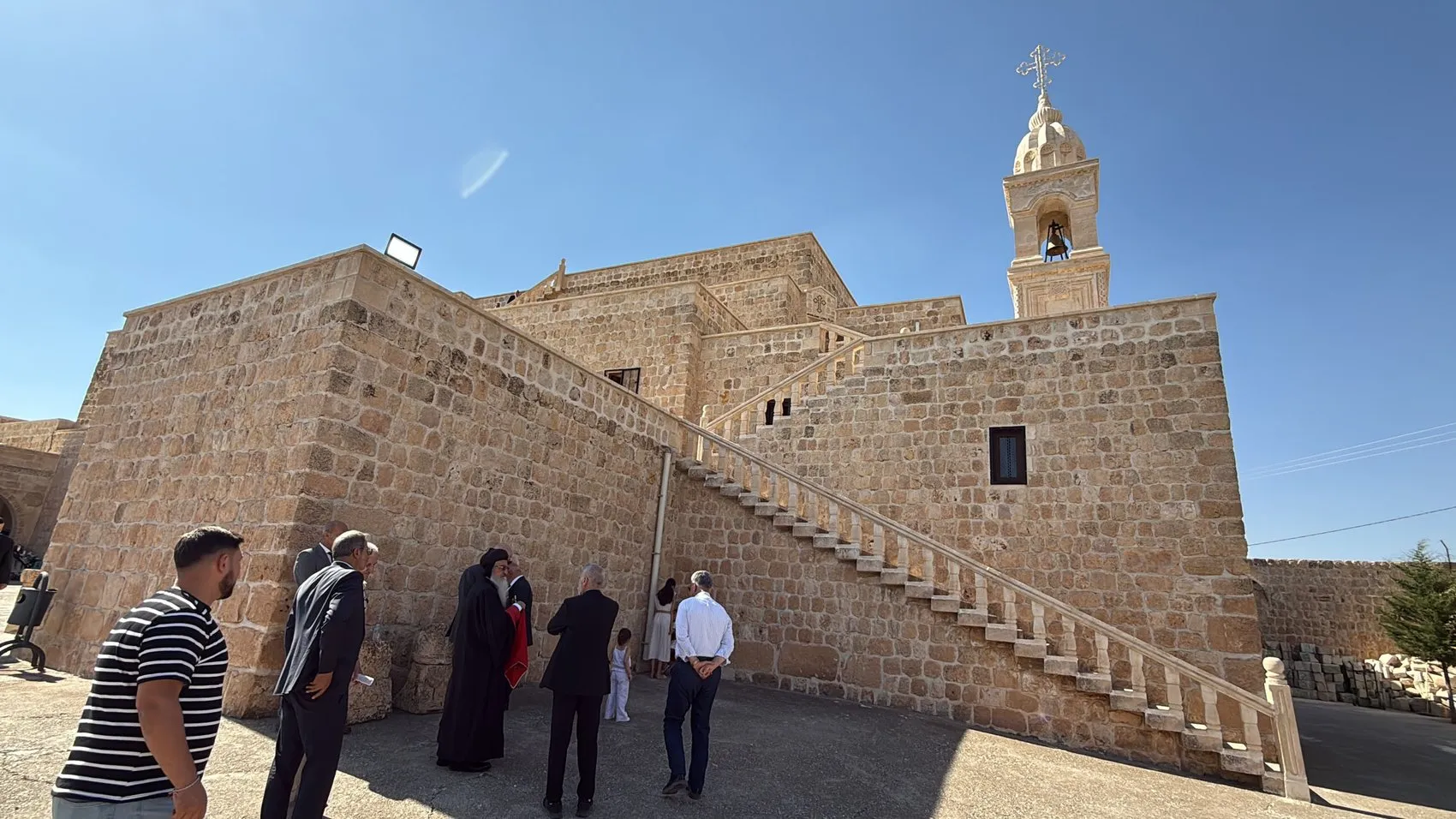 Mardin'de 1600 yıllık sessizlik bitti Mor Kuryakos kapılarını açtı