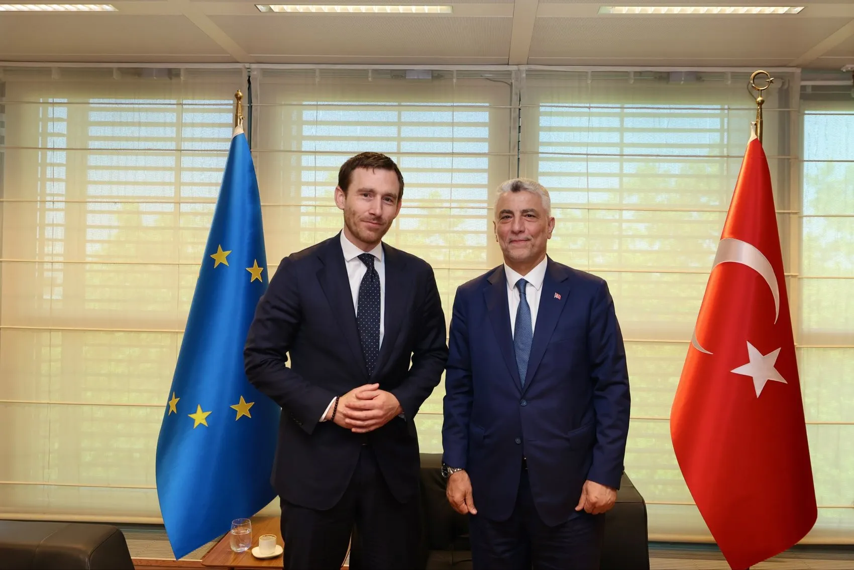 Bakan Bolat Brüksel'de Avrupa ile sanayi masasına oturdu