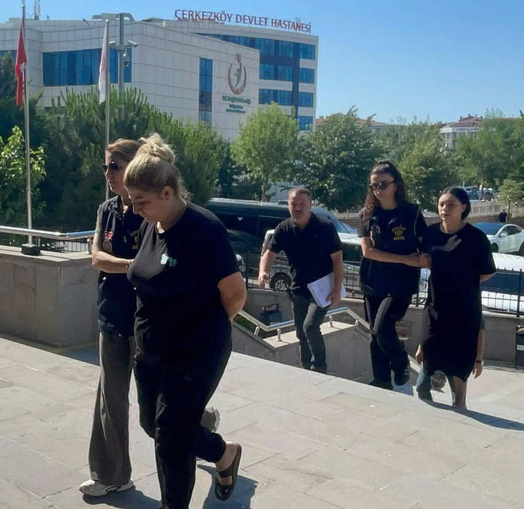 Tekirdağ'da marketleri soyan bebek maması hırsızları yakalandı