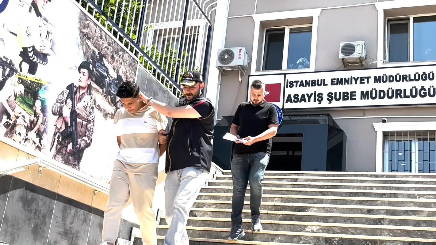 İstanbul'da otel restoranlarında turistleri hedef alan iki hırsız yakalandı