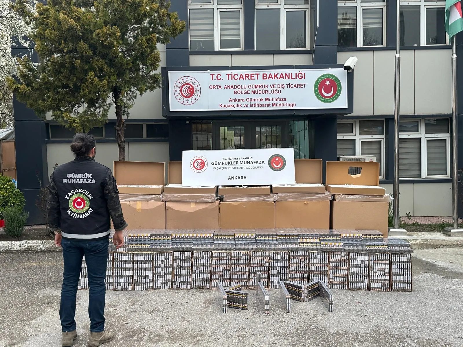 Gümrüklerde rekor kaçakçılık operasyonu