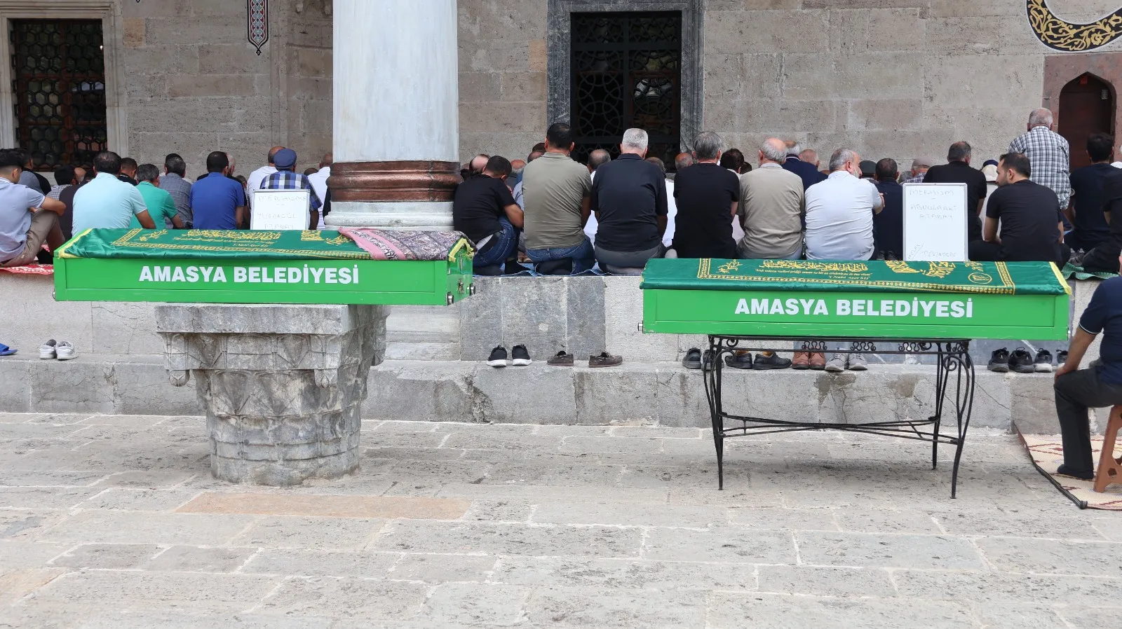 Birbirinden habersiz aynı gün veda ettiler