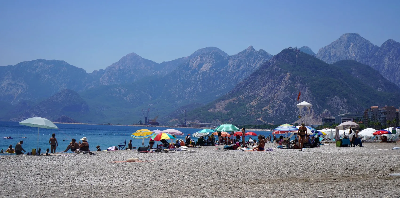 Antalya’da termometreler 44 dereceye fırladı