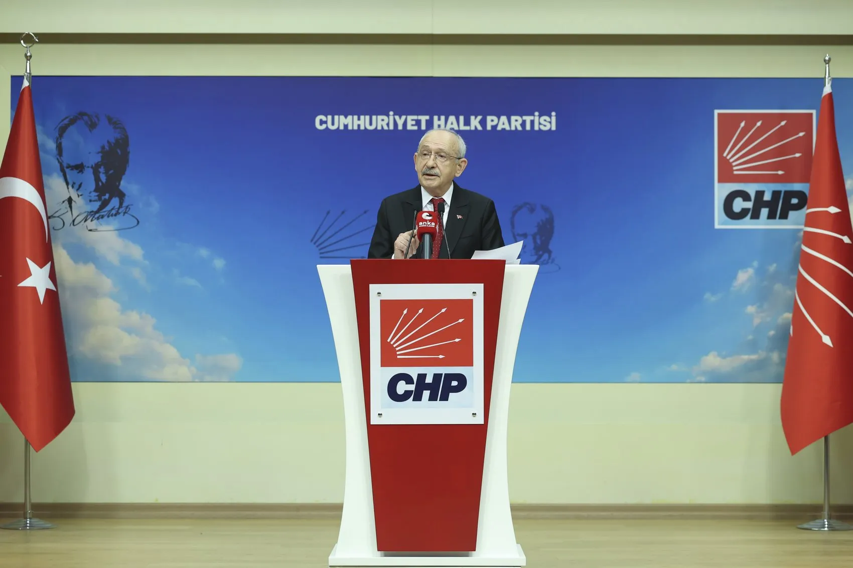 Kılıçdaroğlu'ndan NATO çıkışı Türkiye kimsenin taşeronu olamaz
