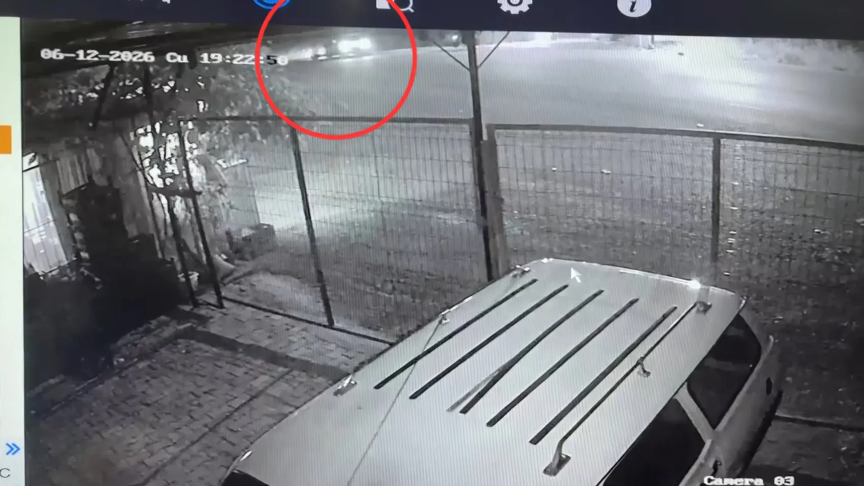 Osmaniye'de kavşakta kaza anı kameraya yansıdı