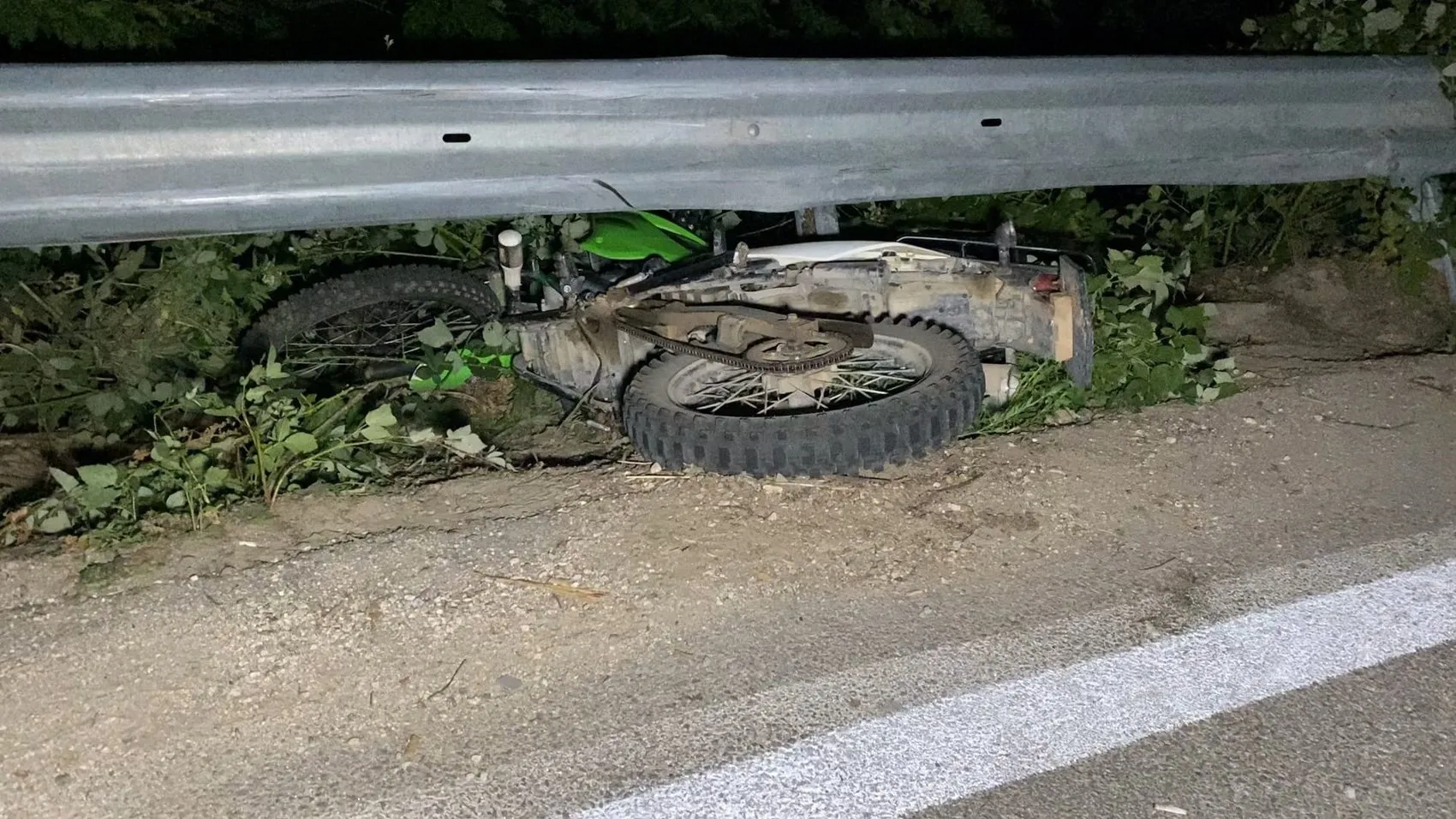 İnegöl yolunda terk edilmiş motosiklet bulundu ekipler sürücüyü arıyor