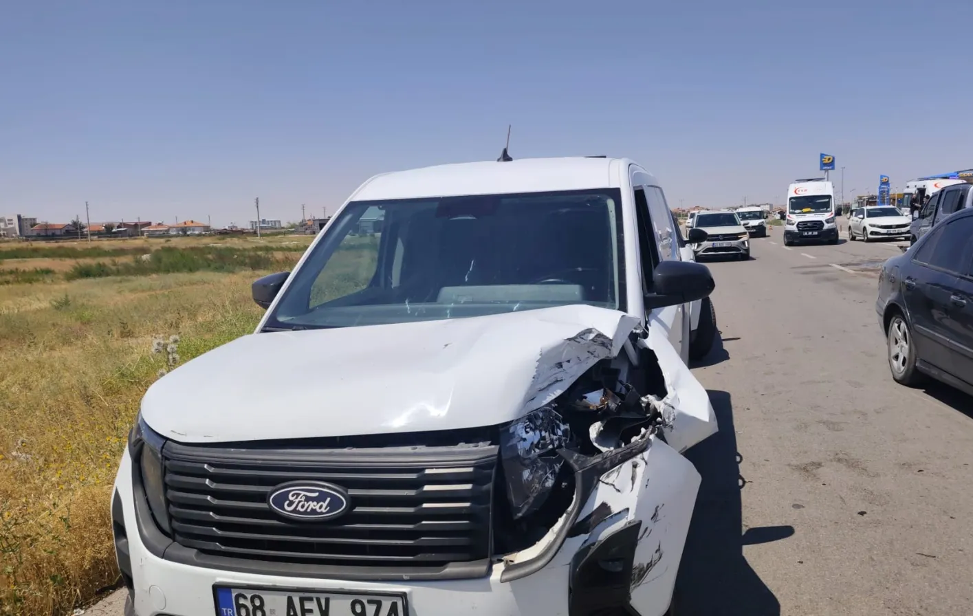 Aksaray’da zincirleme kaza sonucu beş kişi hastanelik oldu
