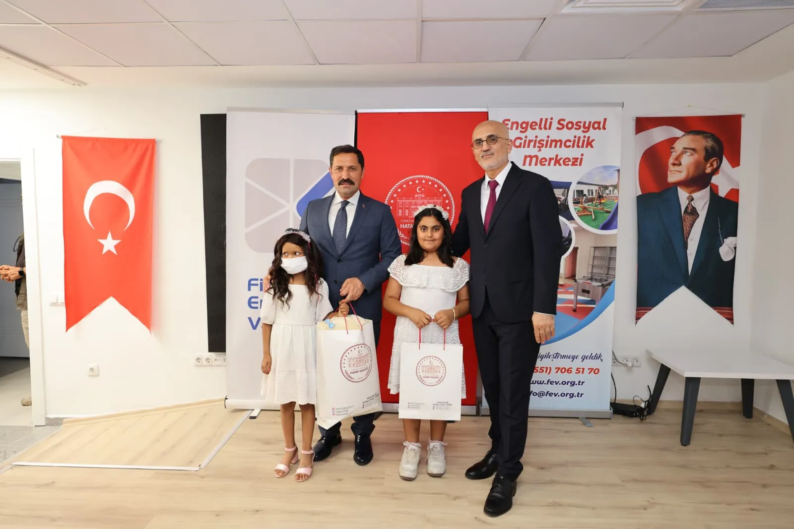 9 yaşındaki Deniz’in örnek davranışı Hülya’ya moral oldu