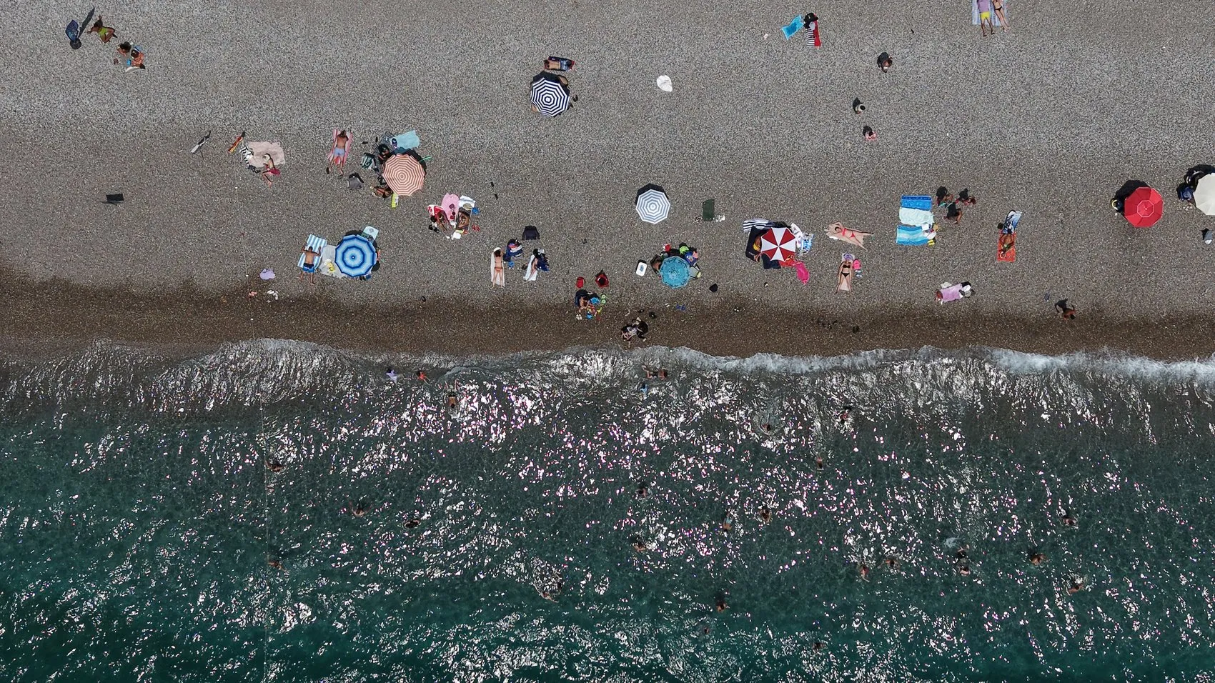 Antalya kavurucu sıcaklardan sonra nefes aldı