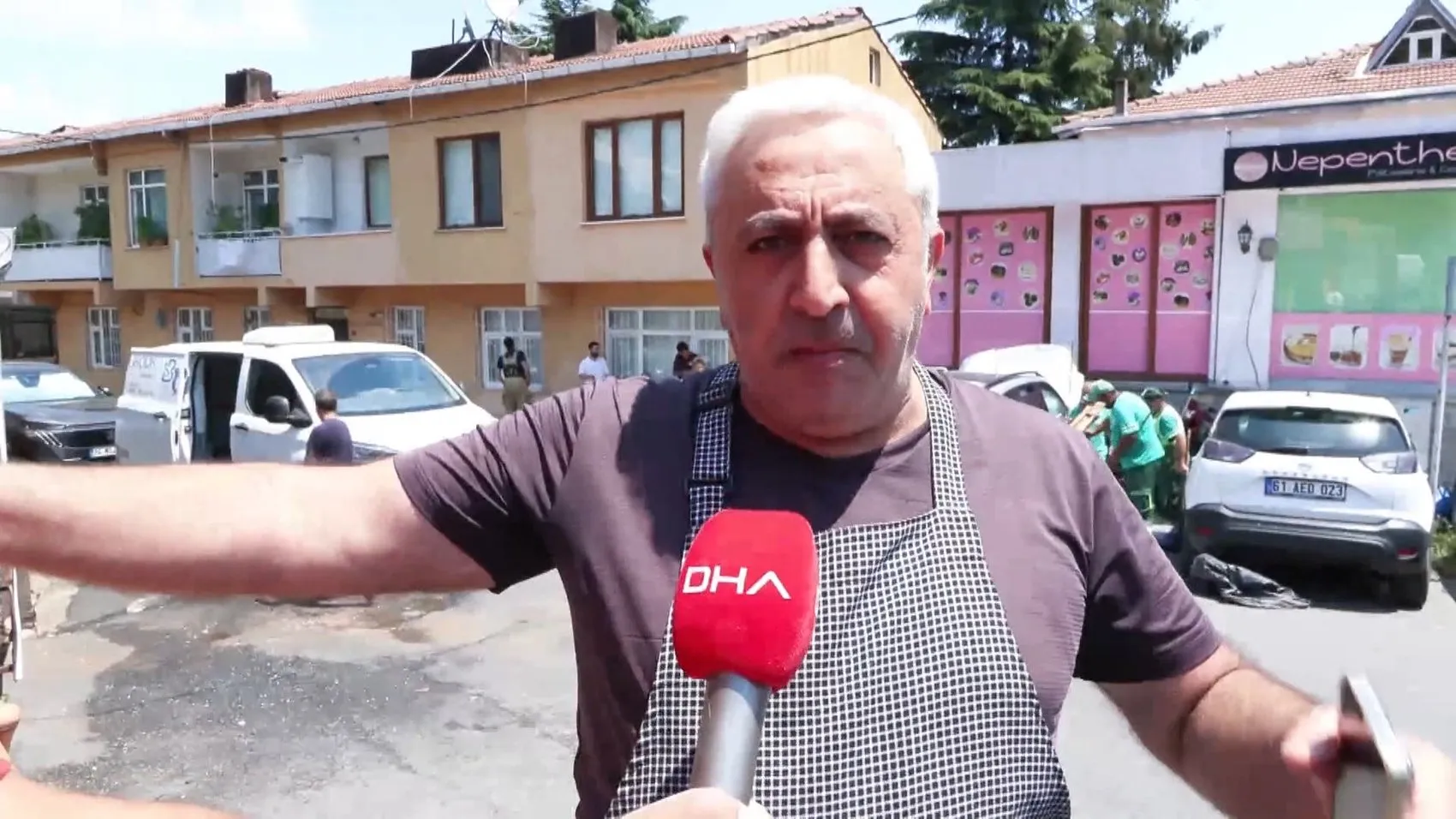 Sarıyerde kontrolden çıkan cip ortalığı savaş alanına çevirdi