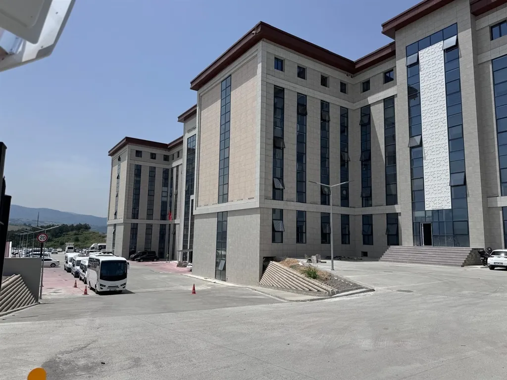 Tersanede mesai tartışması kanlı bitti