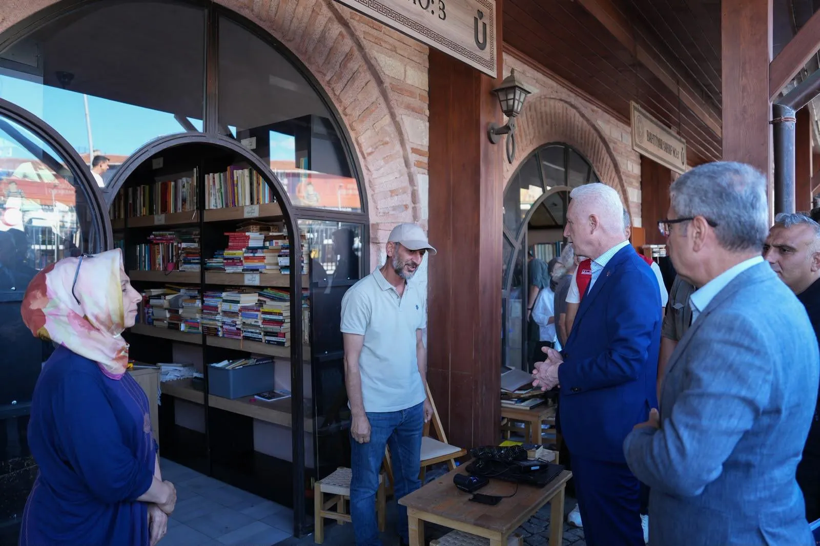 Üsküdar Sahaflar Çarşısı'ndaki sel zararı devlet tarafından karşılanacak