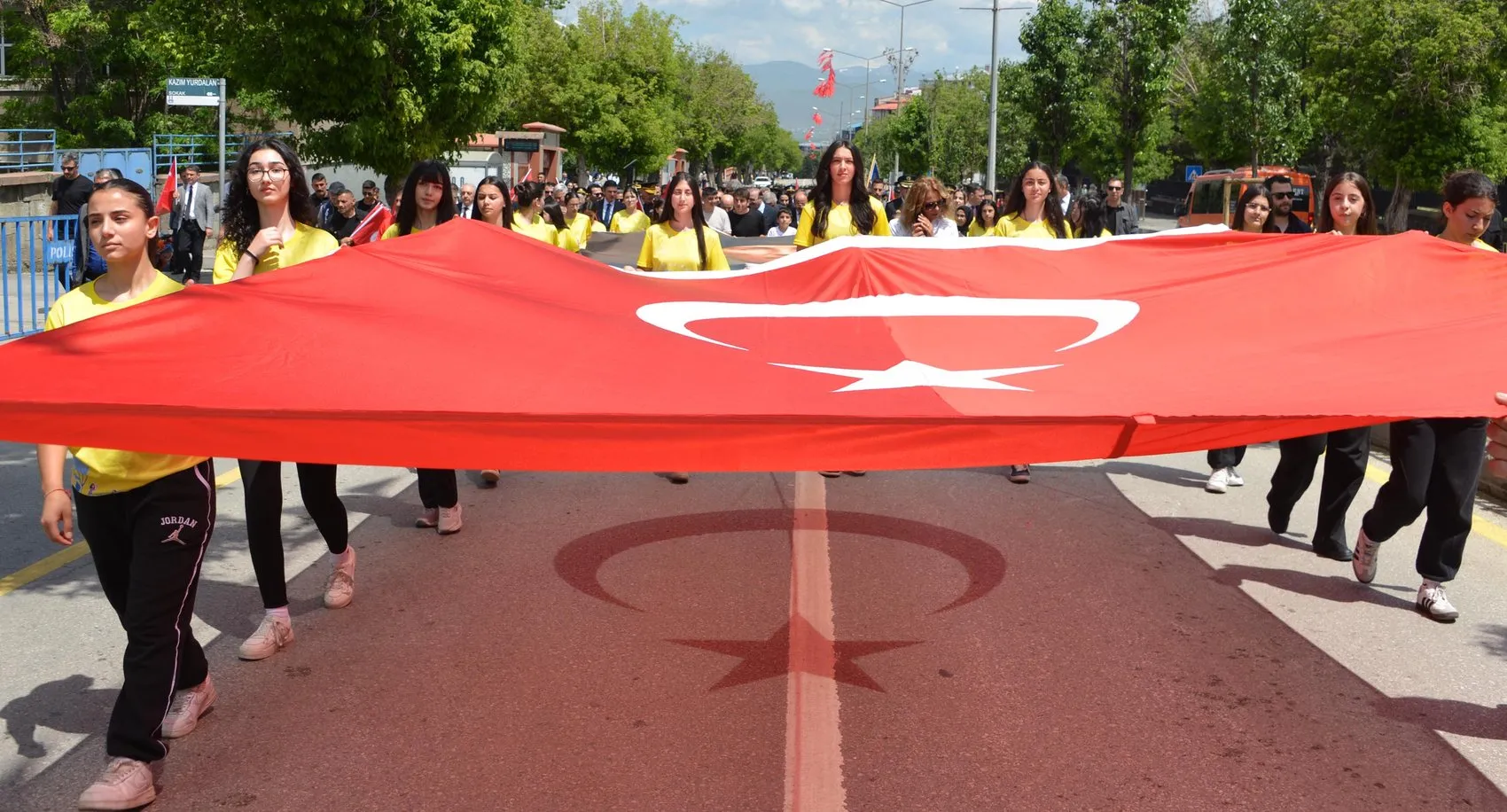 Atatürkün Erzurum günleri 107 yıl sonra coşkuyla kutlandı