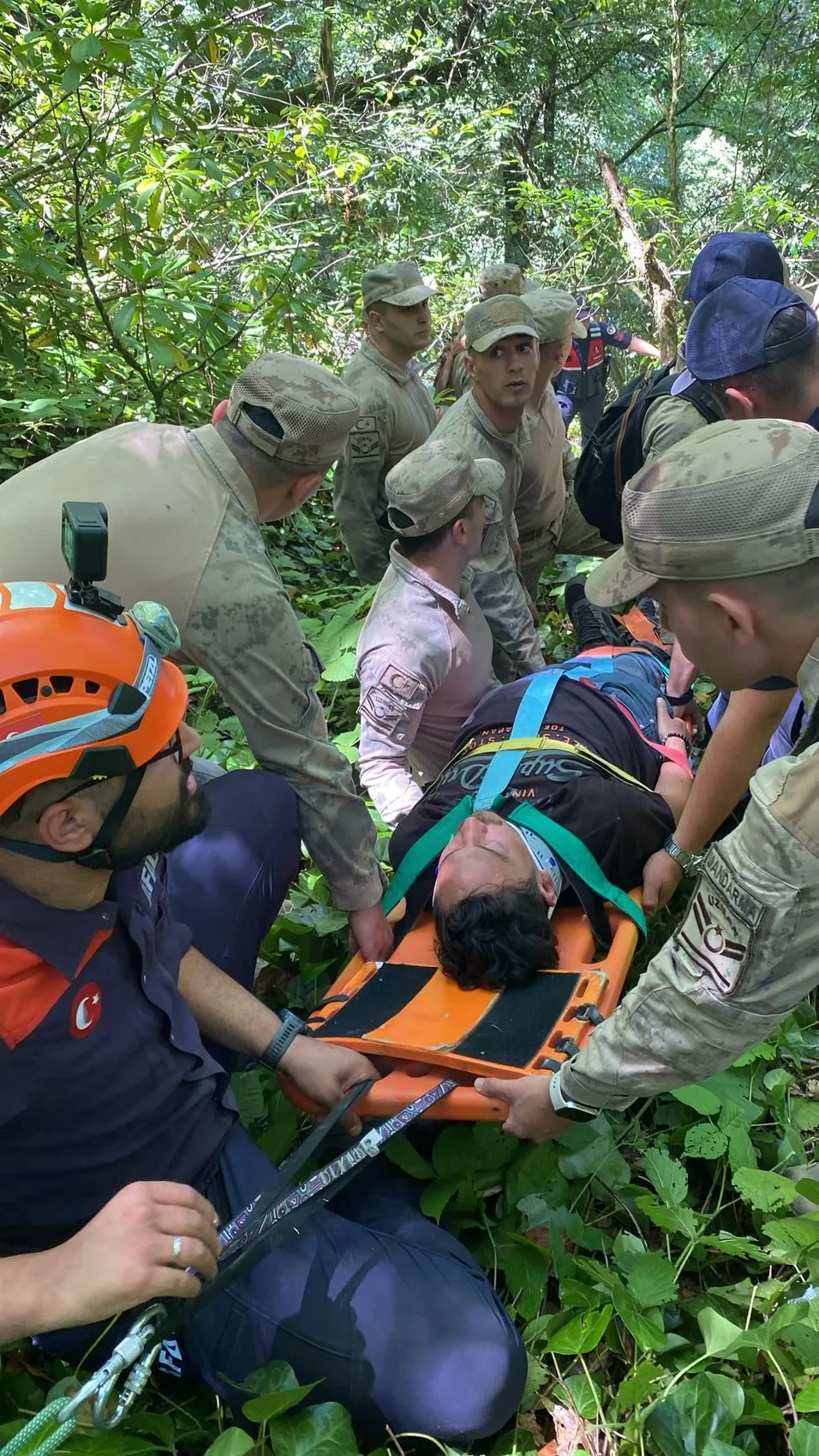 Bartın’da kanyonda mahsur kalan kampçıyı ekipler saatler sonra buldu