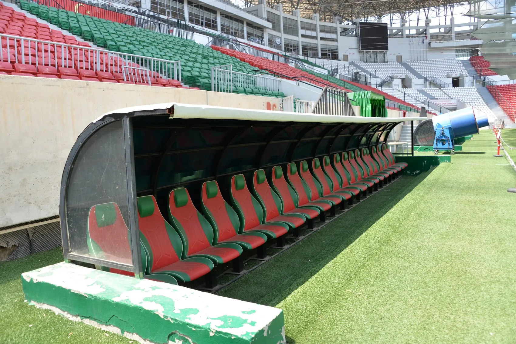Amedspor Süper Lig için Diyarbakır Stadyumu’nu yeniliyor