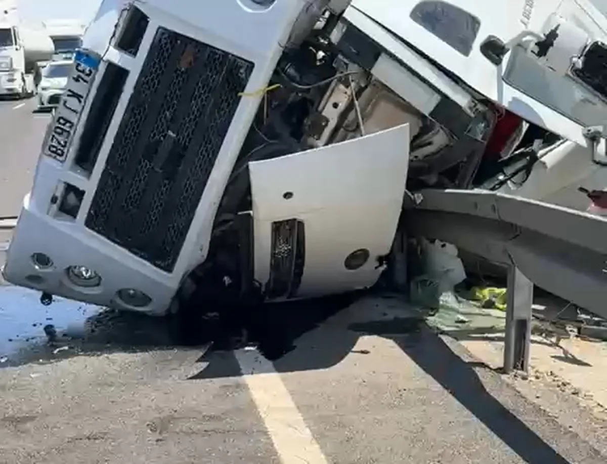 Silopi’de tanker kazası 25 yaşındaki sürücü hayatını kaybetti
