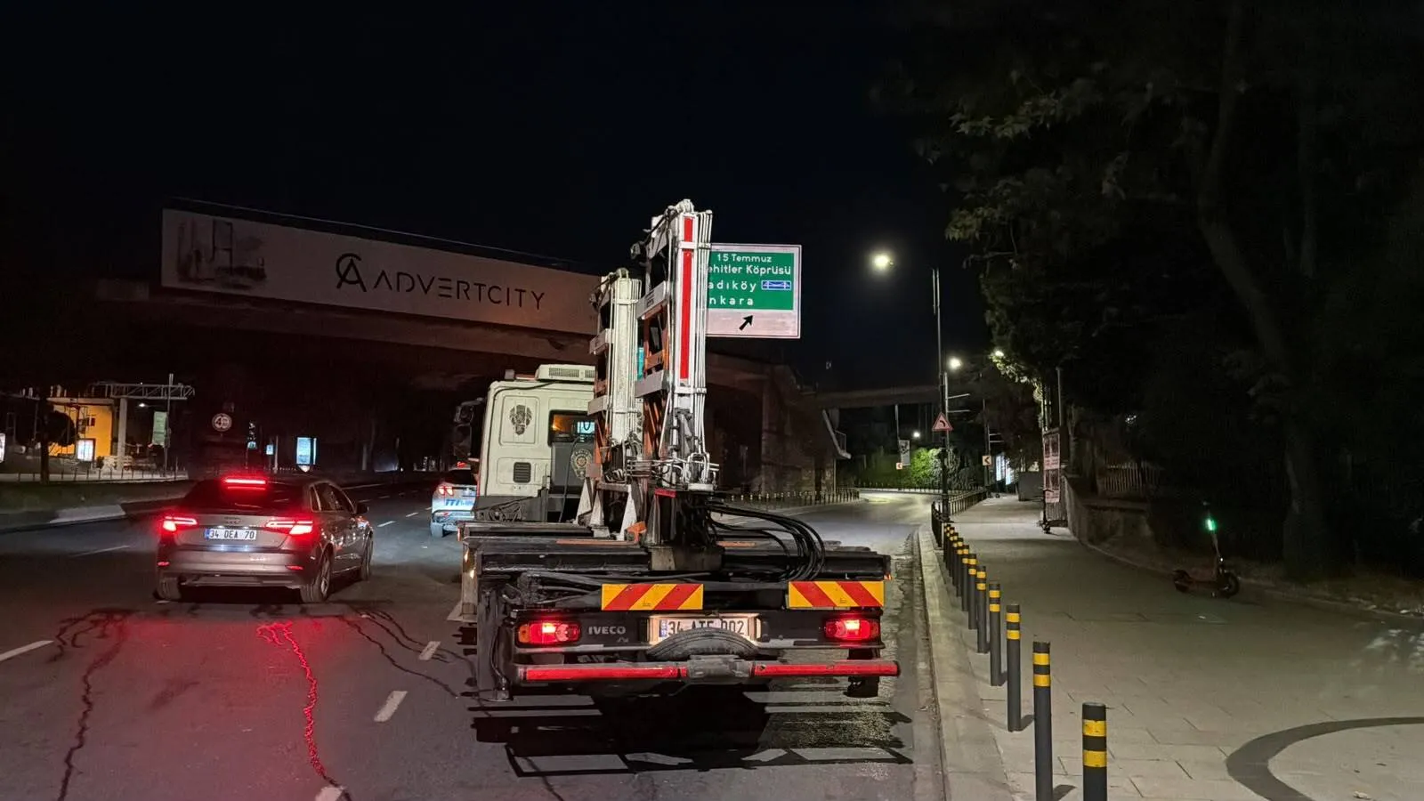 İstanbul trafiğinde pazar sabahı köprü ve yol mesaisi