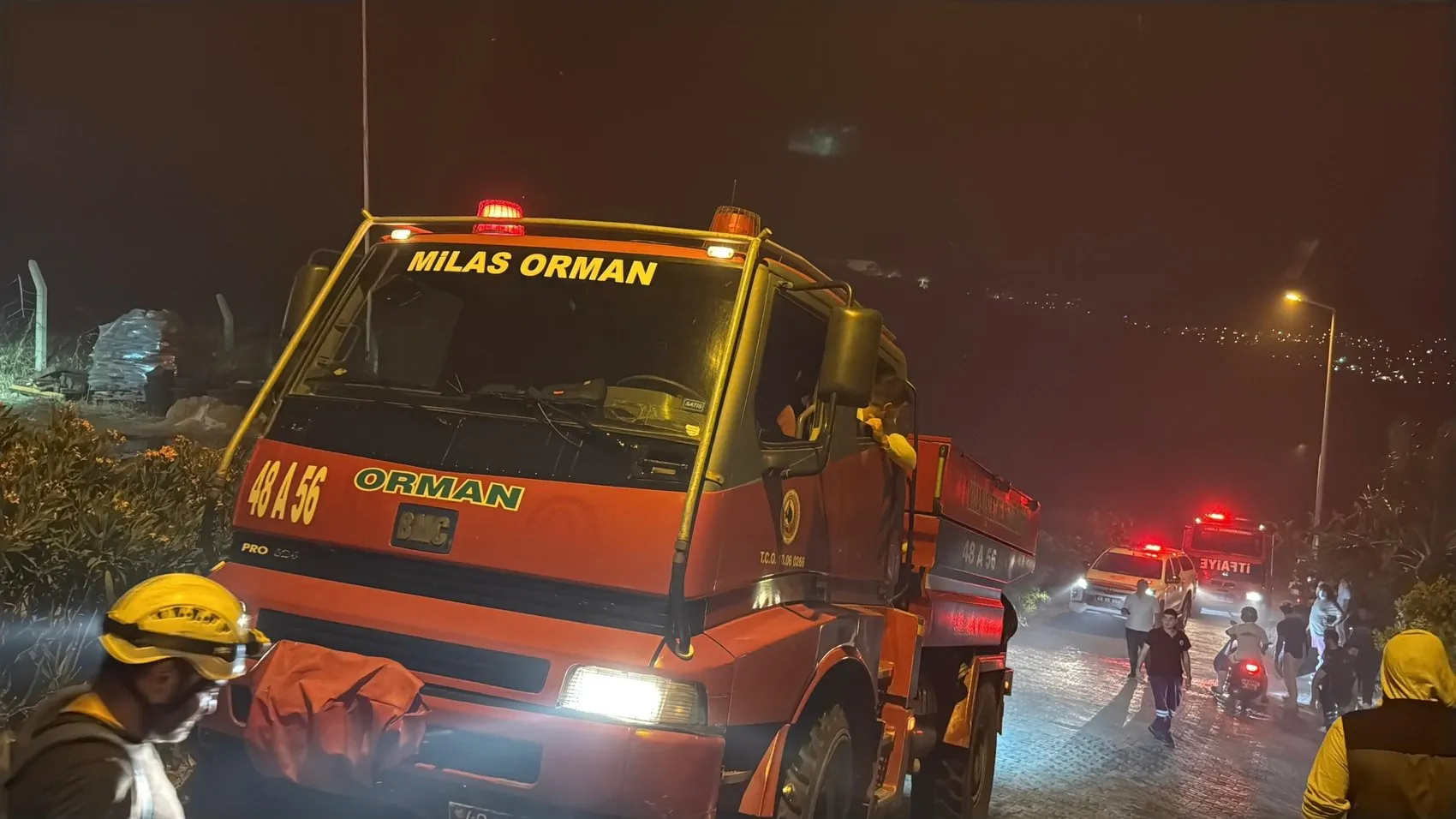 Bodrum’da geceyi korkutan yangın söndürüldü